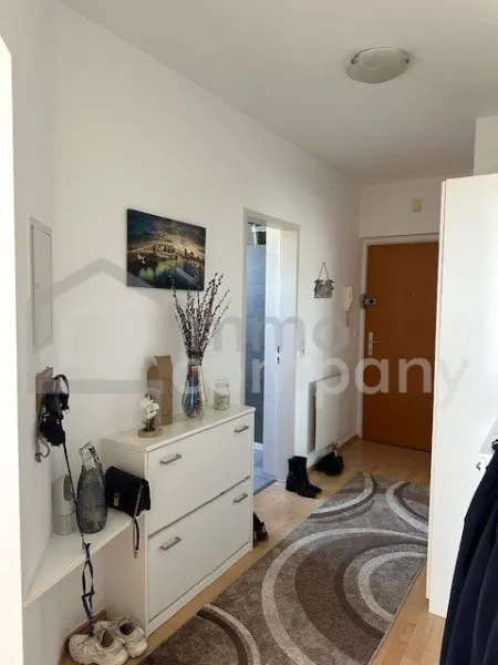 Moderne 2-Zi Dachgeschoßwohnung mit Balkon in Wiener Neustadt – 72m² - Bild