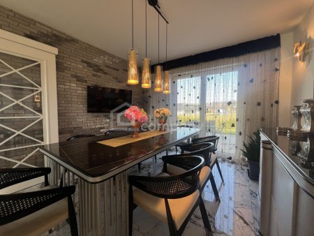 Exklusives Haus + eine Wohnung