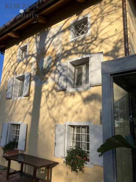 GASTRO UND MANSARDENWOHNUNG IN ALLEINLAGE