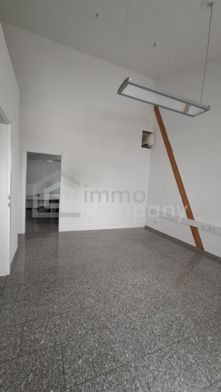 Geschäftslokal / Büro / Studio zu vermieten!