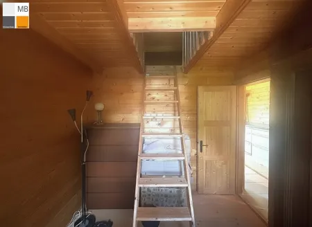 Kinderzimmer und Dachboden