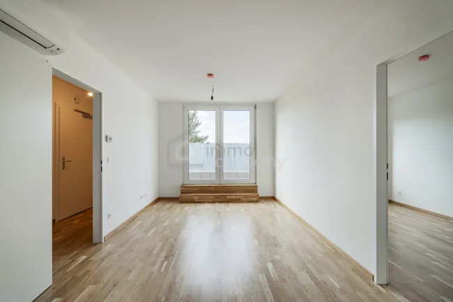 Wunderschöne 3-Zimmer-Wohnung mit herrlicher Aussicht und Balkon + Stellplatz! 12. Bezirk. - Bild