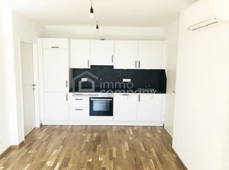 Wunderschöne 3-Zimmer-Wohnung mit herrlicher Aussicht und Balkon + Stellplatz! 12. Bezirk.