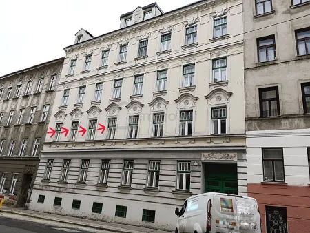 Elegante Altbauwohnung, mit Charakter
