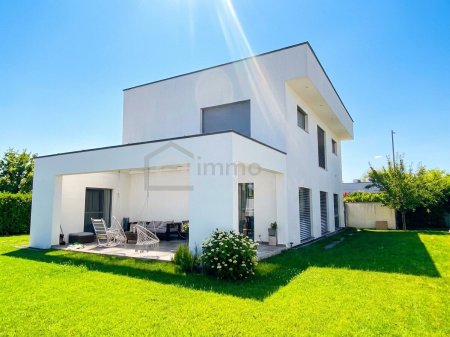 State of the Art -hochmoderne Villa in bester Lage