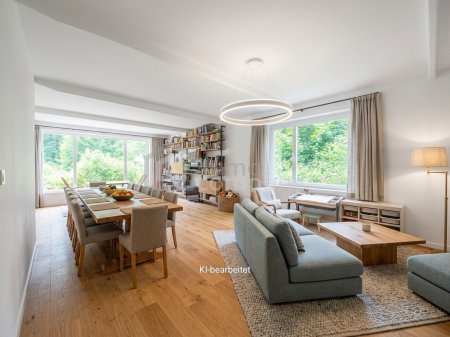 Charmantes unterkellertes Haus mit Entwicklungspotenzial in Weidlingbach mit großem Garten und Waldblick