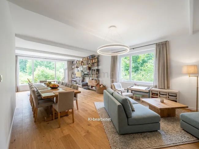 Charmantes unterkellertes Haus mit Entwicklungspotenzial in Weidlingbach mit großem Garten und Waldblick - Bild