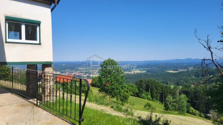 Ein Anwesen mit Charakter, Weitblick und außergewöhnlichem Potenzial