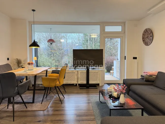 Eigentumswohnung Altmünster am Traunsee – 51 m², Garten & Seeblick. Hochwertig Renoviert. - Titelbild