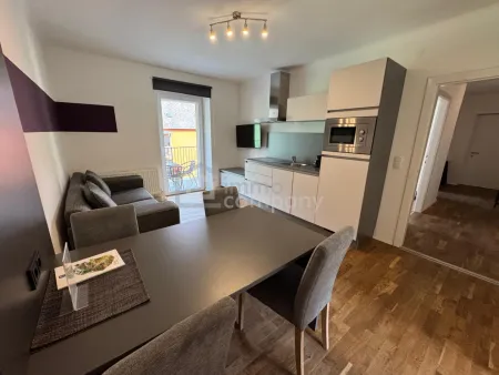 Moderne Anlagewohnung mit Infrarotsauna & Balkon