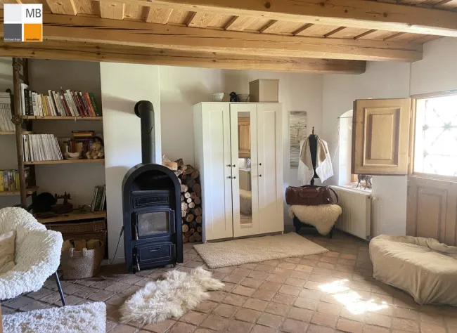 Wohnschlafzimmer / Ofen