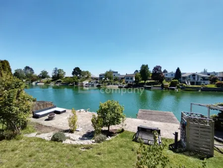 Blick aufs Wasser