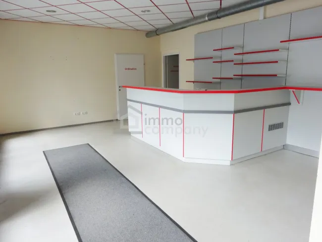 Großzügiges Stockhaus mit Innenhof, Carport, Garten mit Pool!!! - Bild