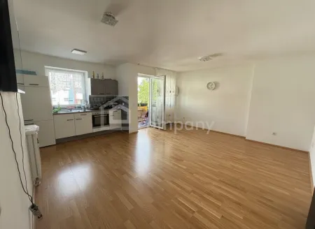 PREISHIT! Sonnige 3-Zimmer-Wohnung mit Balkon und Tiefgaragenstellplatz