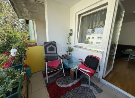 PREISHIT! Sonnige 3-Zimmer-Wohnung mit Balkon und Tiefgaragenstellplatz
