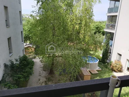 Moderne 2-Zimmer Wohnung mit Loggia und Garage – Top Lage!