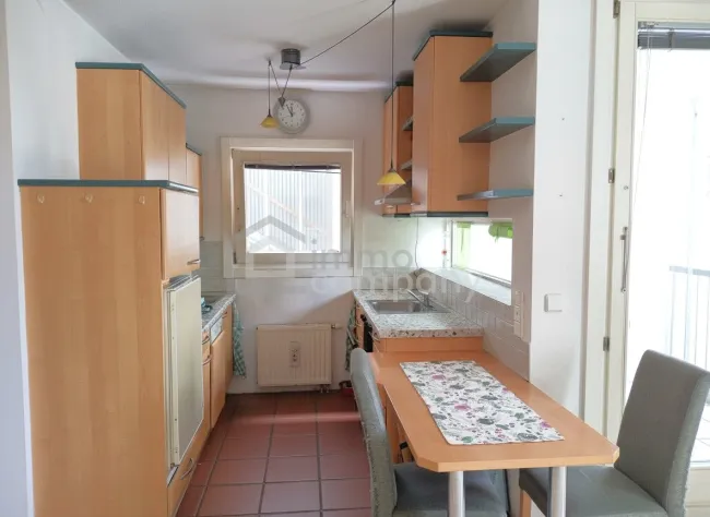 Moderne 2-Zimmer Wohnung mit Loggia und Garage – Top Lage! - Titelbild