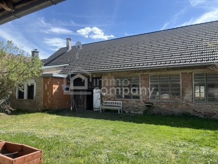 Bauernhaus im Dornröschenschlaf... historisch und mit so viel Potential
