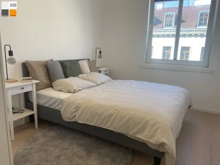 Schlafzimmer 1