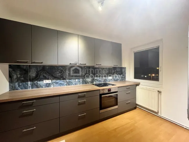 HIER KÖNNEN SIE SOFORT EINZIEHEN – Dachgeschosswohnung mit 3 Zimmer - Titelbild