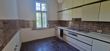 Sanierungsbedürftiges Villenprojekt im Gersthofer Cottage
