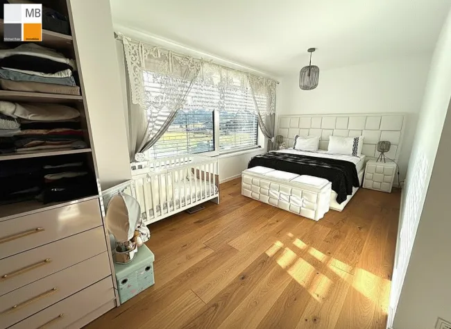 Schlafzimmer Schrankraum