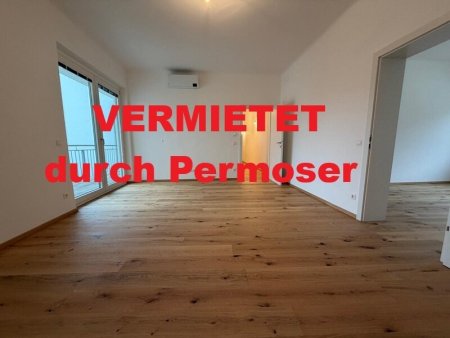 ERSTBEZUG nach Renovierung – großzügige Wohnung im Zentrum mit Terrasse zu vermieten