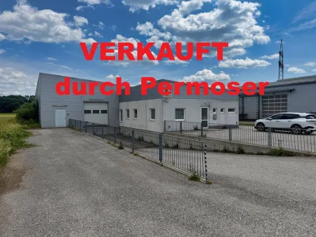 500 m² große Halle mit ca. 150 m² Bürotrakt an der Abfahrt S4 zu verkaufen