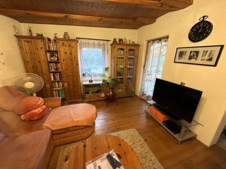 schönes massives Ferienhaus auf großem Pachtgrundstück zu verkaufen