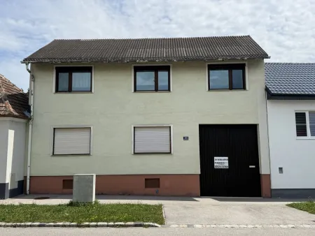 Zweifamilienhaus mit Stadl und großem Potenzial in Pöttsching – auch als großes Einfamilienhaus nutzbar