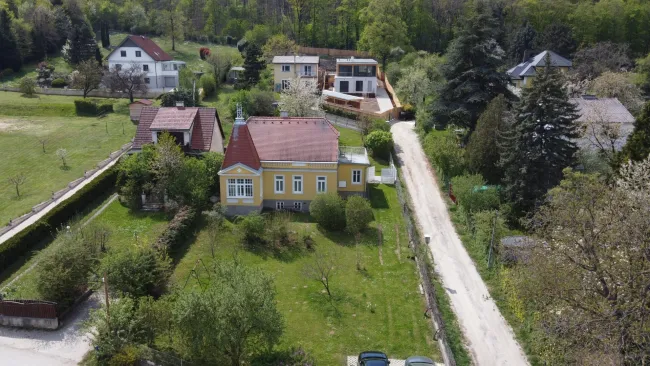 renovierte Villa in Bestlage von Bad Sauerbrunn – großzügiges Grundstück & ausbaufähiges Dachgeschoss - Bild