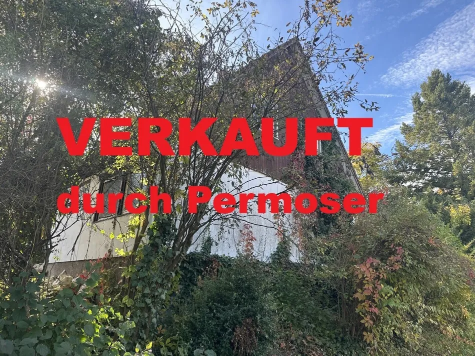 stark renovierungsbedürftiges Fertigteilhaus mit Vollkeller, und wunderschönem Garten - Titelbild