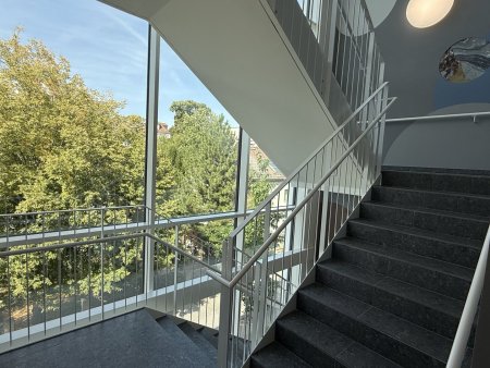 modernes Büro mit über 200 m² in zentrumsnaher Lage zu vermieten