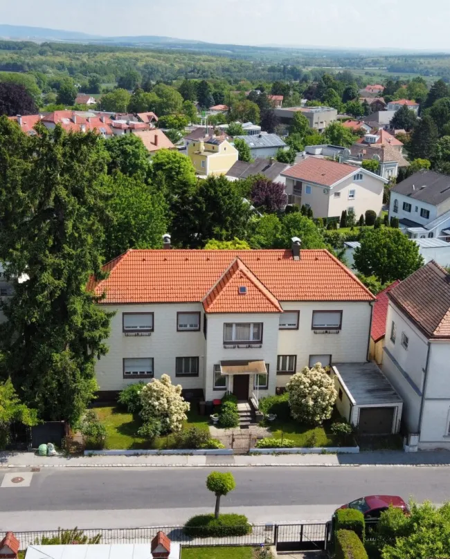 großzügige Villa mit Potenzial im Herzen von Bad Sauerbrunn - Bild