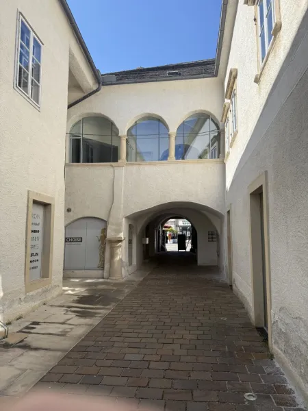 Außergewöhnliche Büroräumlichkeiten mit Gewölben – direkt in der Fußgängerzone von Eisenstadt