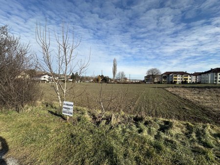 Baugrund in schöner Lage zu verkaufen