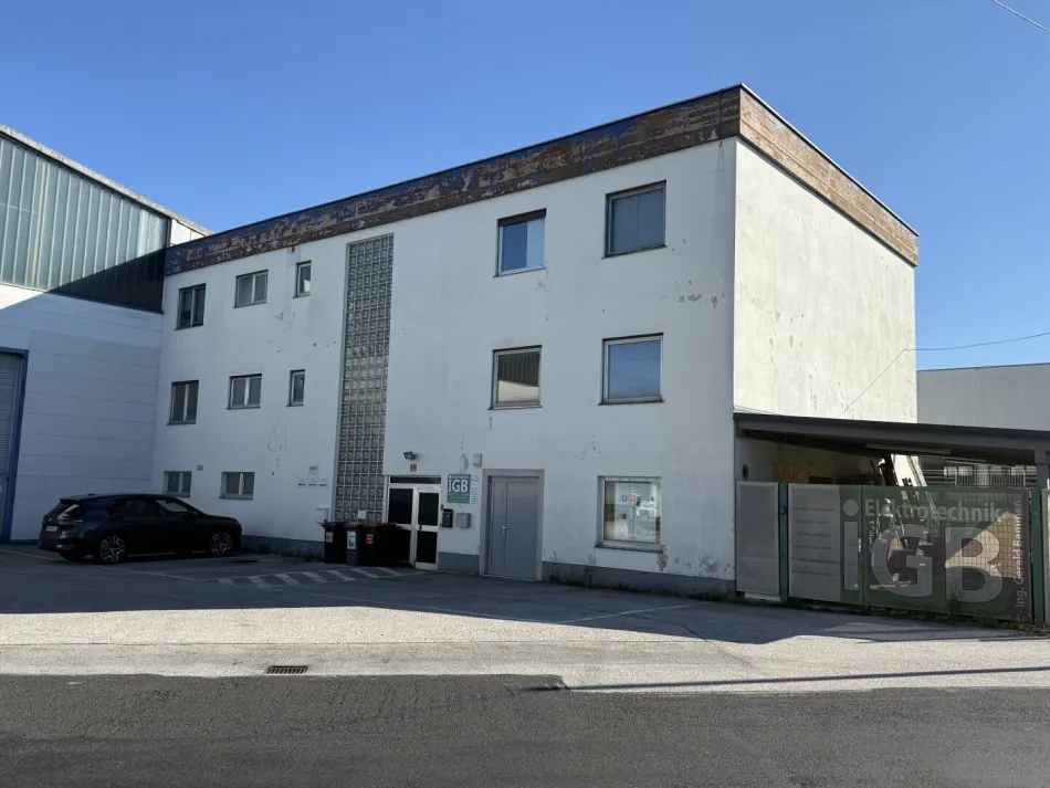 ca. 200 m² große Büroräumlichkeiten günstig zu vermieten - Titelbild