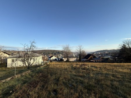 sonniger Baugrund mit Fernsicht zu verkaufen