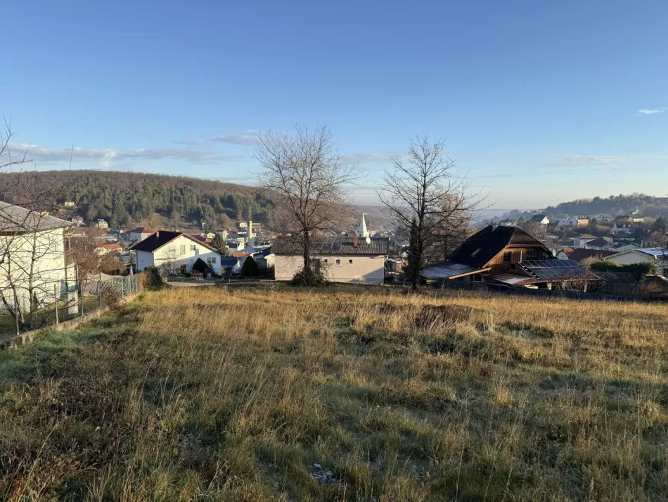 sonniger Baugrund mit Fernsicht zu verkaufen - Bild