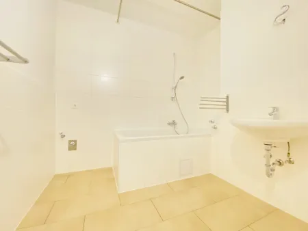 Helle 3-Zimmer-Wohnung mit zwei sonnigen Loggien – Ihr neues Zuhause erwartet Sie