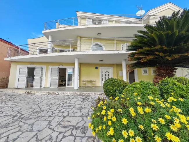 Villa Maestral Zadar – Luxusvilla in erster Meereslinie - Bild