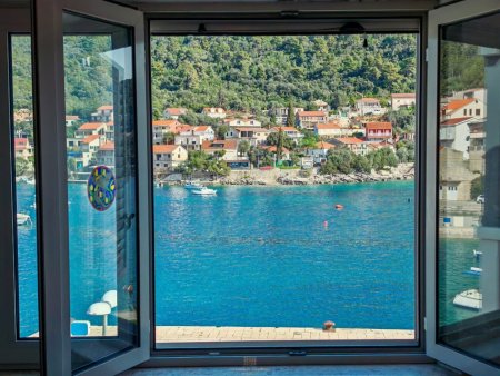 Historisches Steinhaus in erster Meereslinie – ca. 225 m² auf 3 Ebenen | Bucht Brna, Südseite Korčula