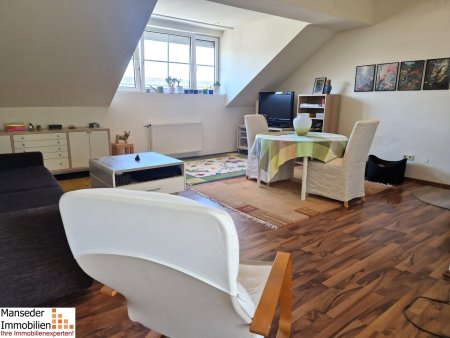 CHARMANTE WOHNUNG MIT ZWEI TOLLEN TERRASSEN!