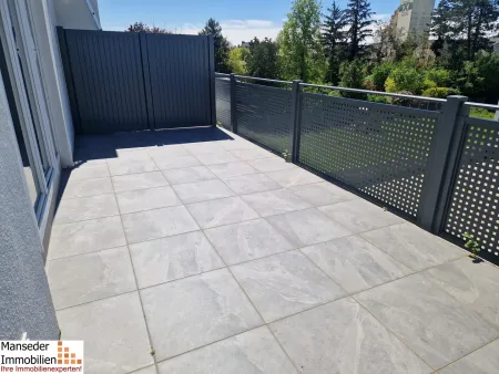 TOLLE NEUBAU-EIGENTUMSWOHNUNG! 76,61 m² + 18,98 m² Balkon!