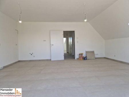 TOLLE NEUBAU-EIGENTUMSWOHNUNG! 66,19 m² + Balkon 12,27 m²!