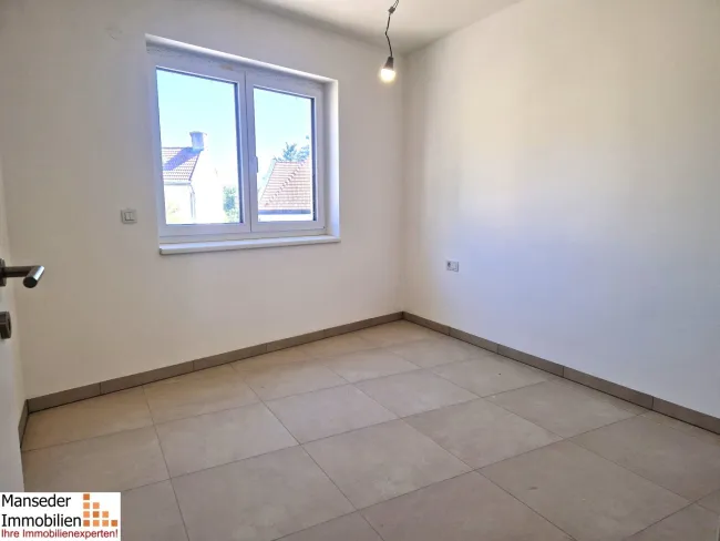 TOLLE NEUBAU-EIGENTUMSWOHNUNG! 58,47 m² + 12,27 m² Balkon! - Bild