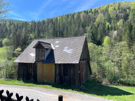 Bauernhaus mit 2,5 ha Grund in Großstübing