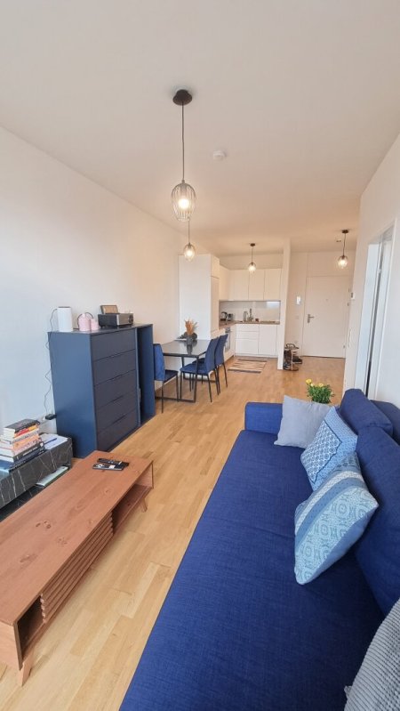 Blick vom Wohnzimmer in die Küche