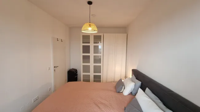 Schlafzimmer mit Schrankwand