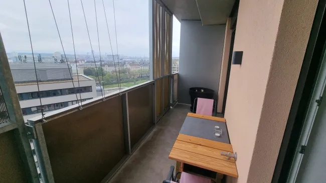 Süd-Balkon mit Lounge-Bereich